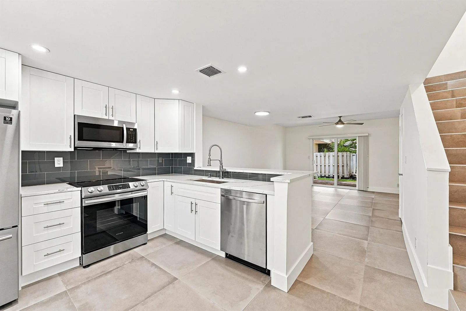 2627 NE 15th Street, Pompano Beach, FL 33062 photo 3