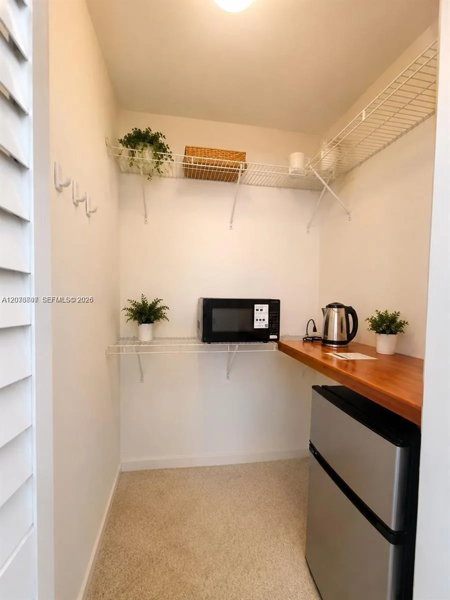 3202 Pierce St, Hollywood, FL 33021 photo 7