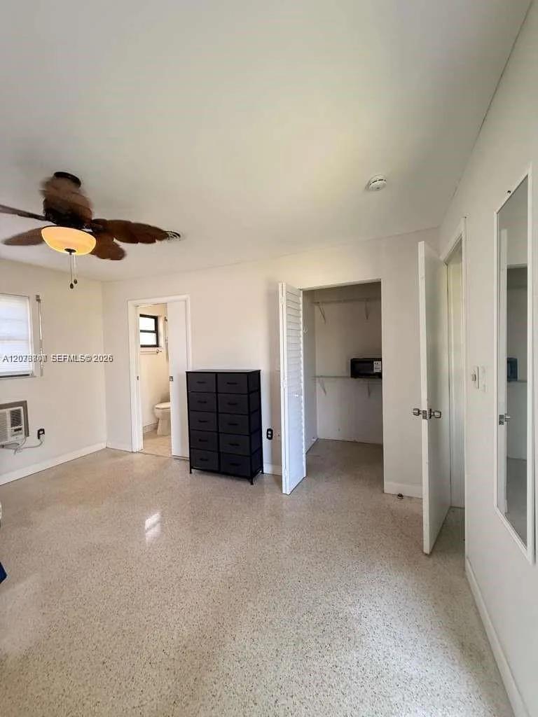 3202 Pierce St, Hollywood, FL 33021 photo 8
