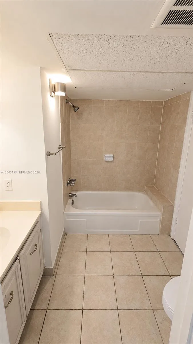 3101 Oakland Shores Dr # H203, Oakland Park, FL 33309 photo 8