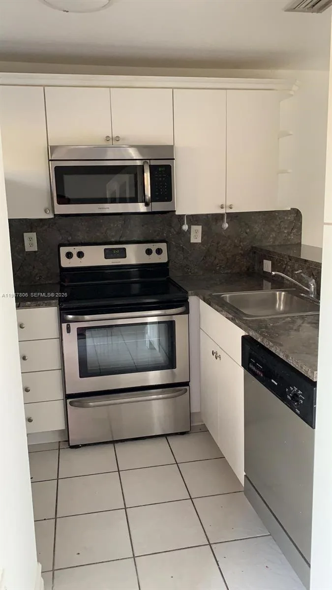 7905 NW 8 ST # 8A, Miami, FL 33126 photo 5