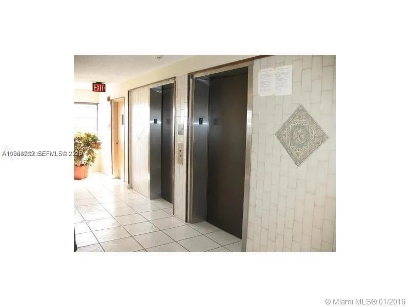 9688 Fontainebleau Blvd # 205, Miami, FL 33172 photo 2