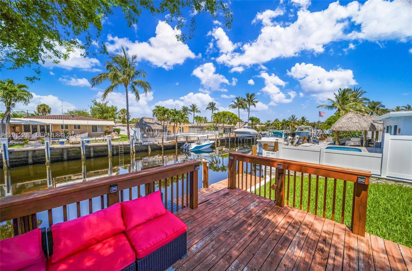 31 SE 12th St, Pompano Beach, FL 33060 photo 3