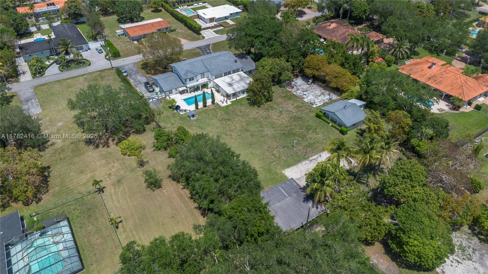 8350 SW 98 th St, Miami, FL 33156 photo 2