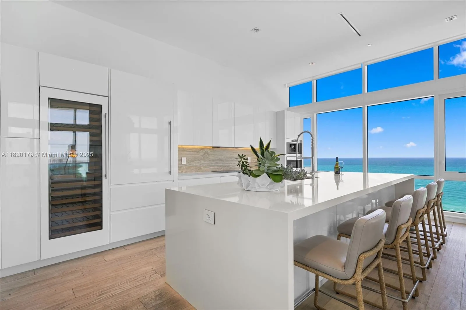 102 24th St # PH-1610, Miami Beach, FL 33139 photo 13