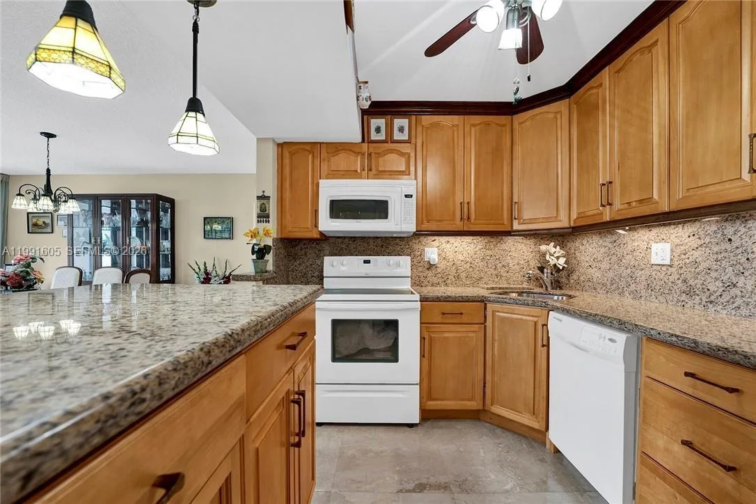 1400 S Ocean Dr # 1004, Hollywood, FL 33019 photo 4