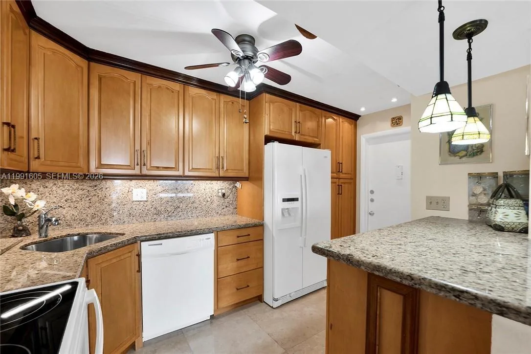 1400 S Ocean Dr # 1004, Hollywood, FL 33019 photo 6