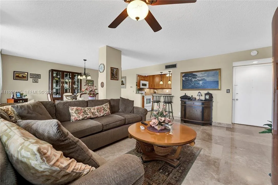 1400 S Ocean Dr # 1004, Hollywood, FL 33019 photo 9