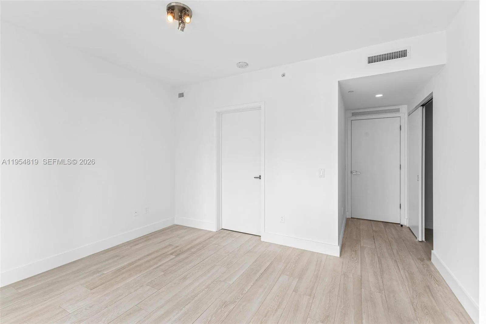 1080 Brickell Ave # 3909, Miami, FL 33131 photo 10