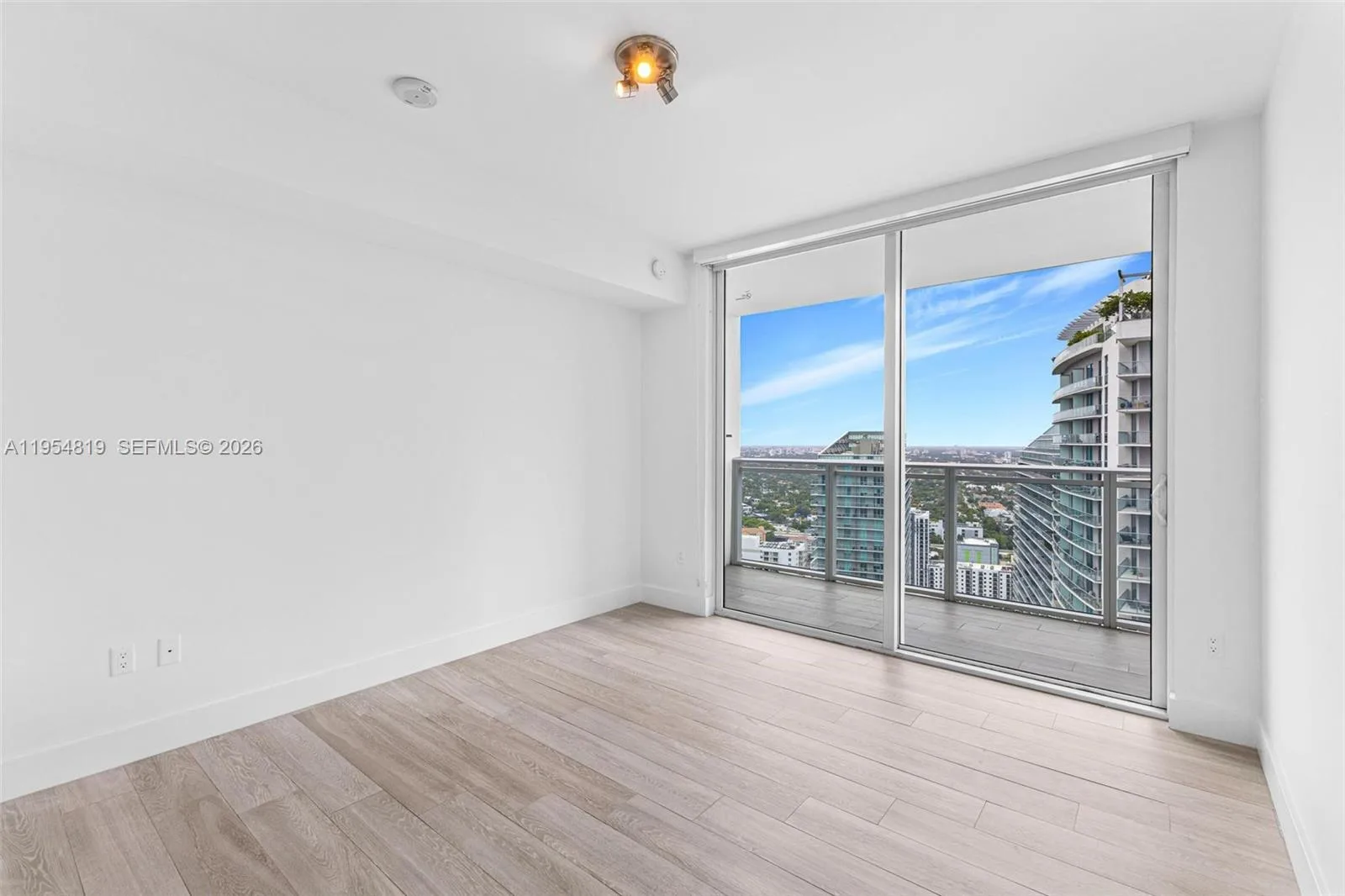 1080 Brickell Ave # 3909, Miami, FL 33131 photo 12