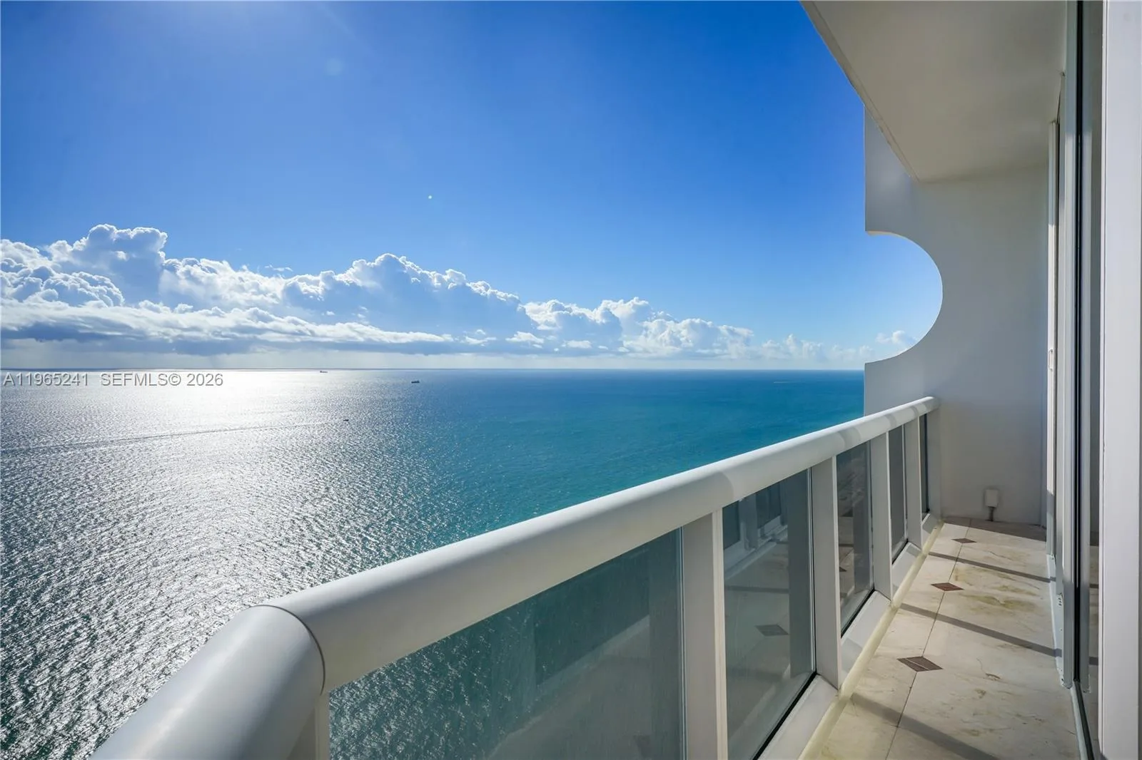 4775 Collins Ave # 2805, Miami Beach, FL 33140