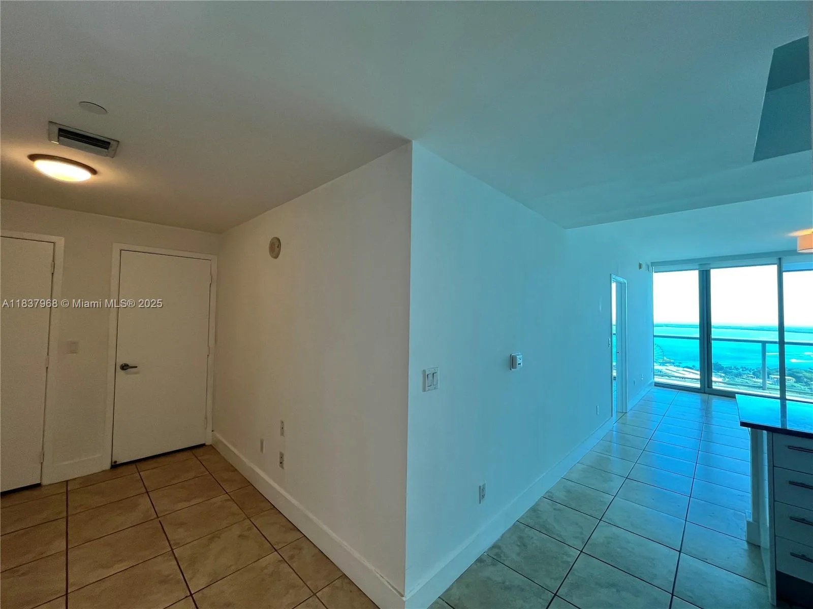 888 Biscayne Blvd # 3403, Miami, FL 33132 photo 11