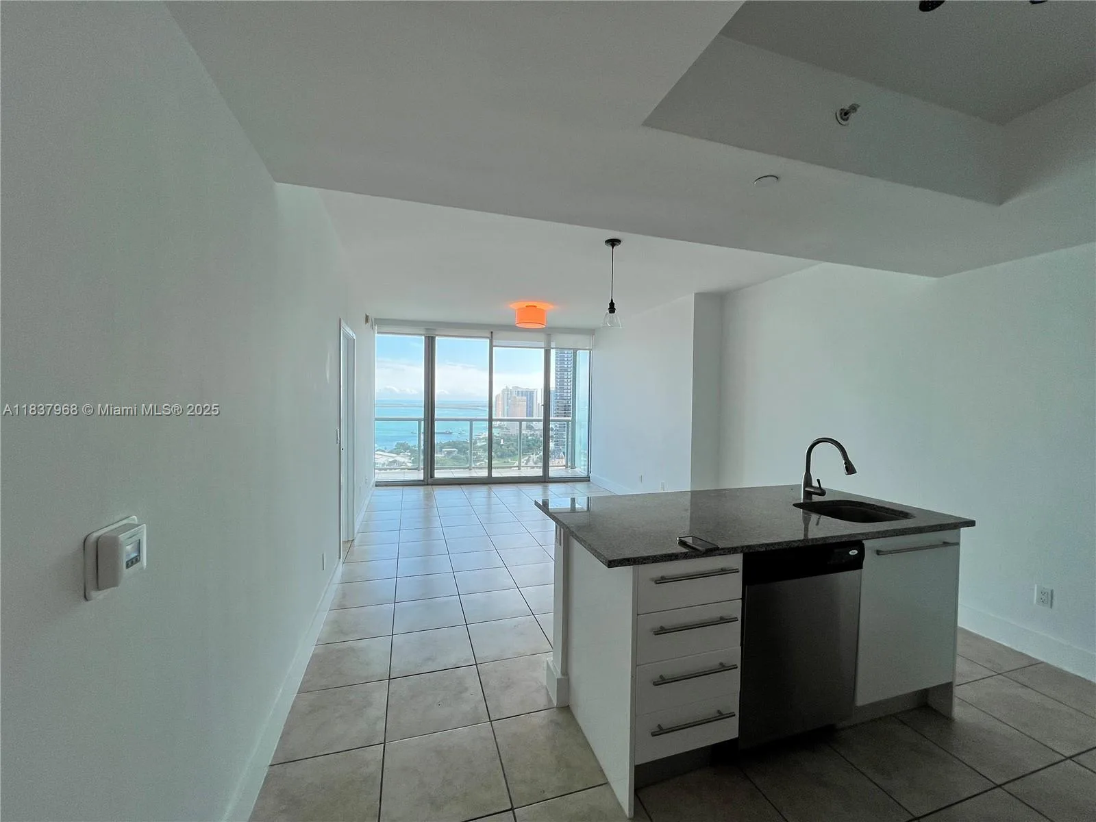 888 Biscayne Blvd # 3403, Miami, FL 33132 photo 8