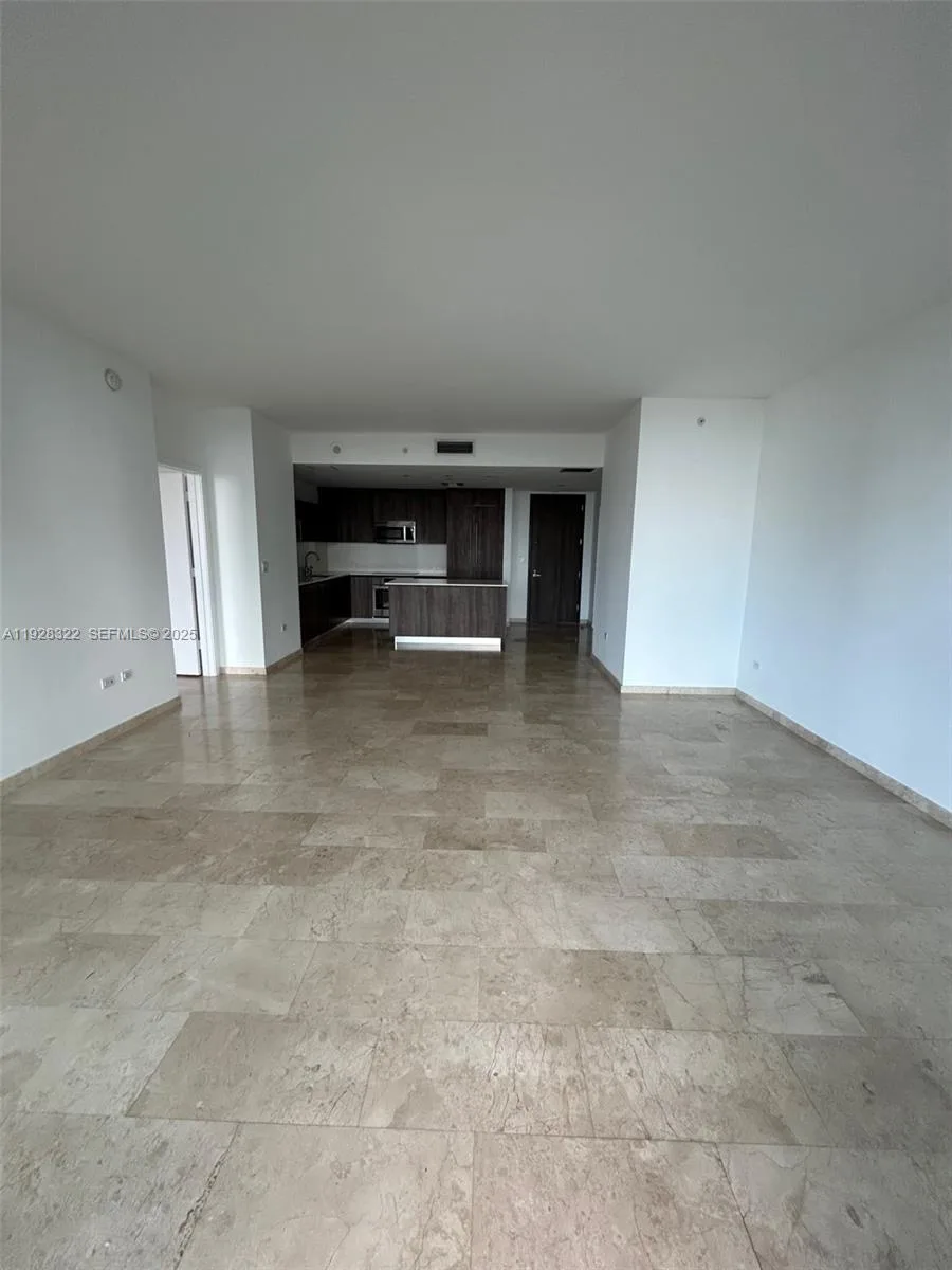 68 SE 6th St # 3008, Miami, FL 33131 photo 3