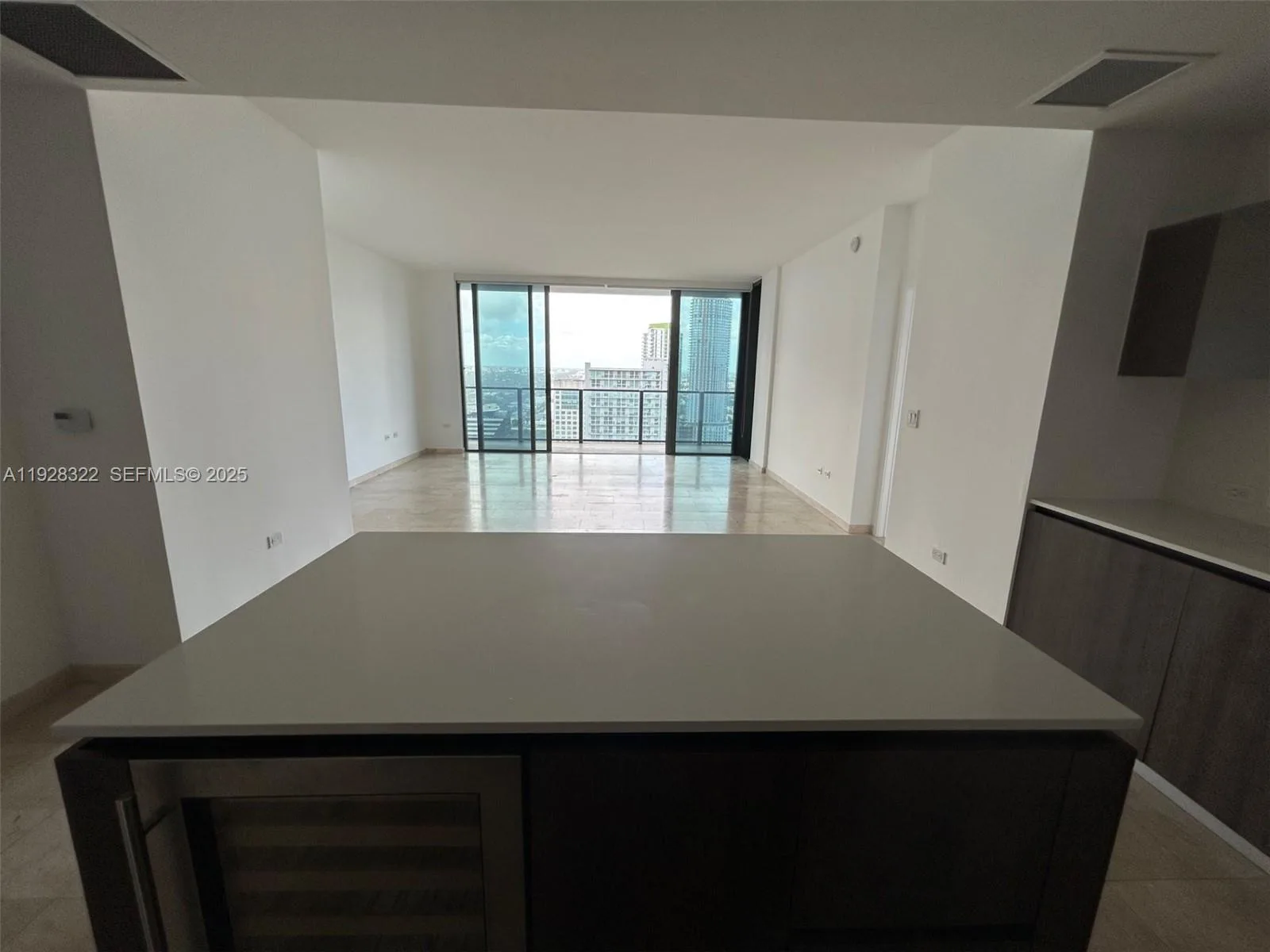 68 SE 6th St # 3008, Miami, FL 33131 photo 9