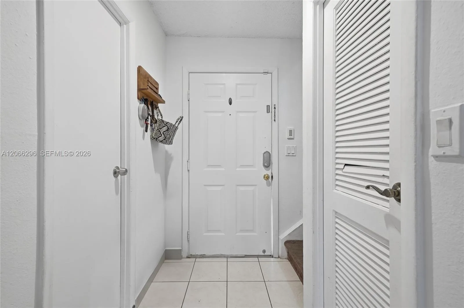 17901 NW 68th Ave # R206, Hialeah, FL 33015 photo 2