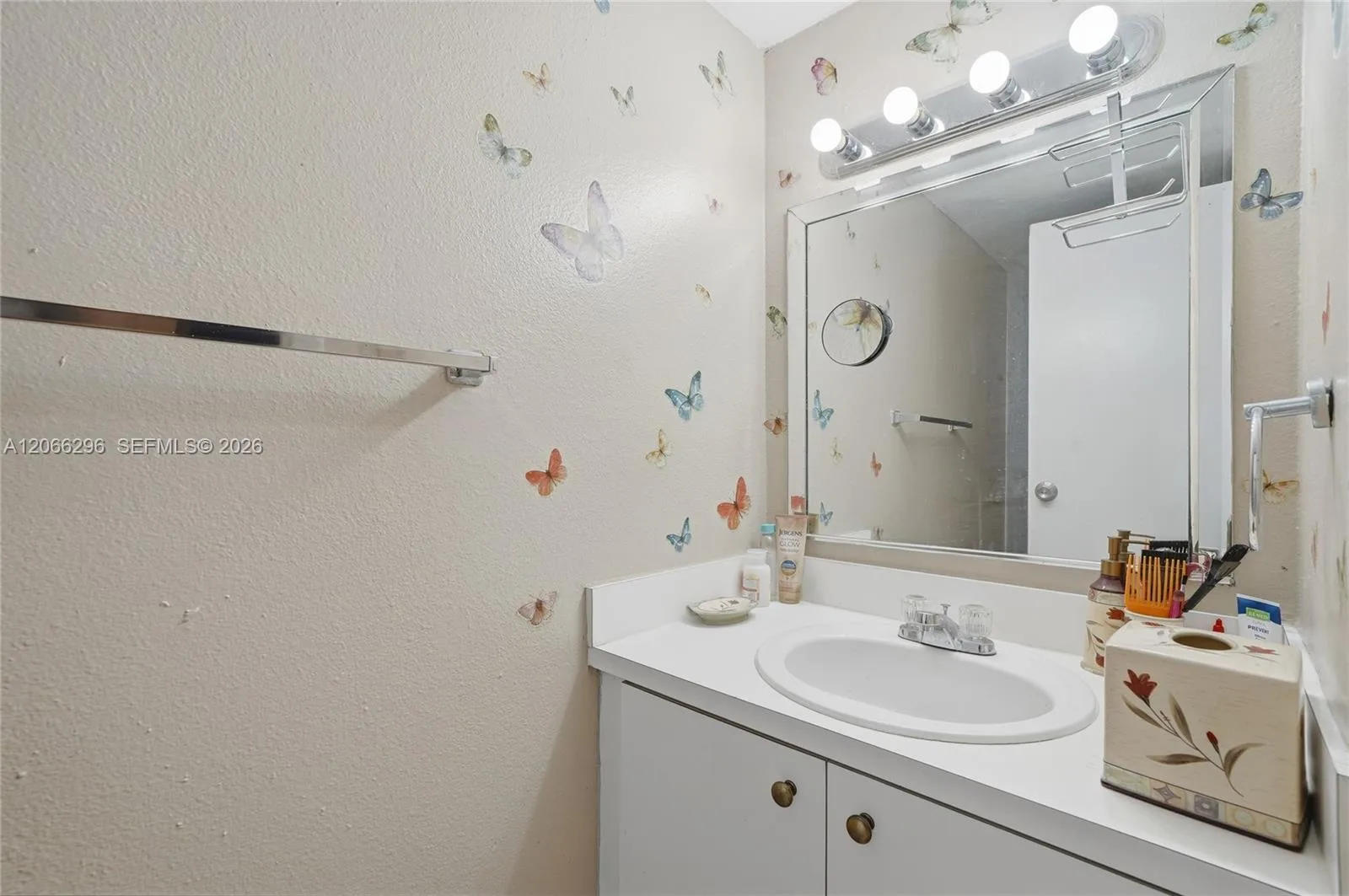 17901 NW 68th Ave # R206, Hialeah, FL 33015 photo 9