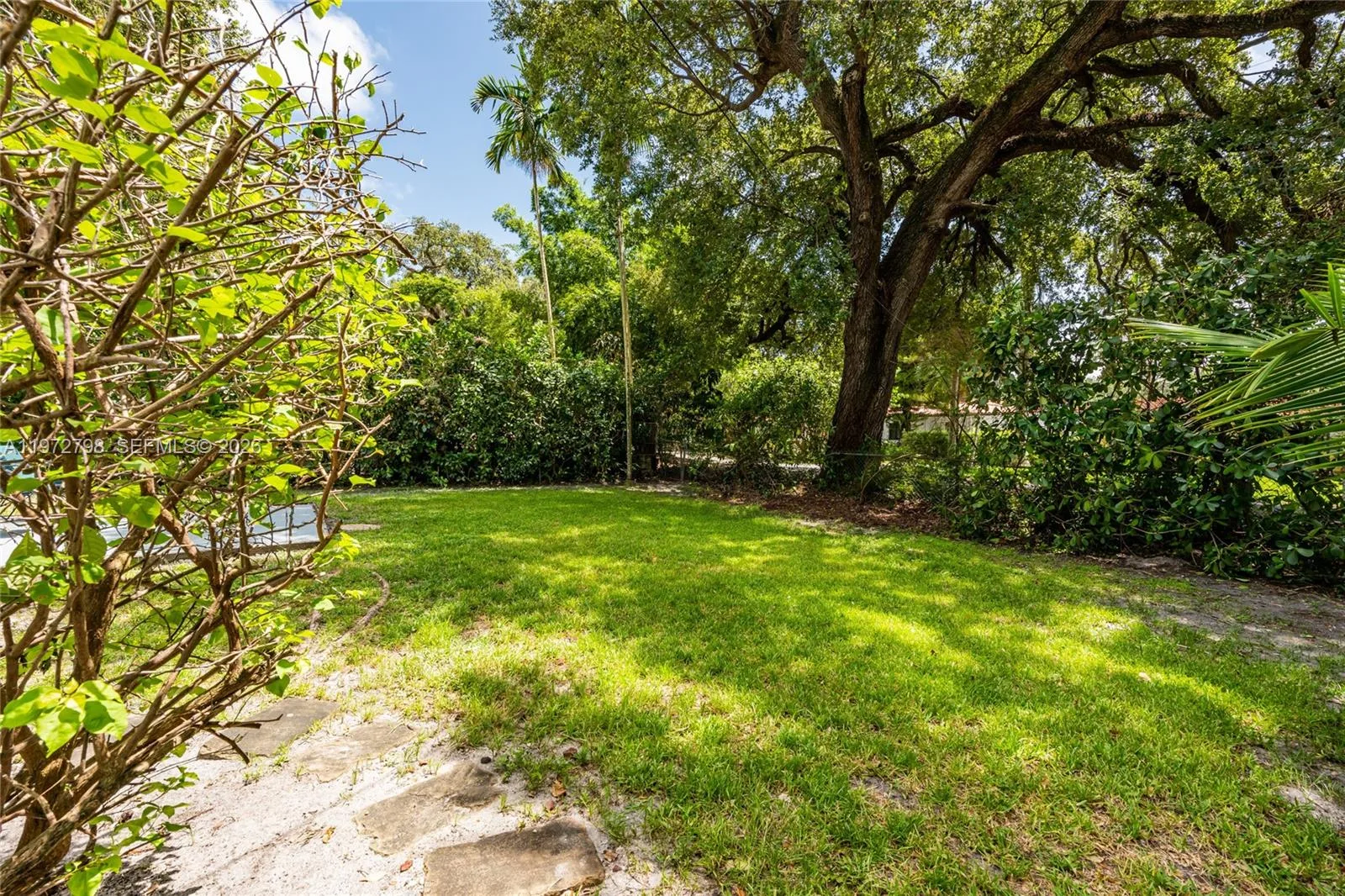 330 NE 86 St, El Portal, FL 33138 photo 12