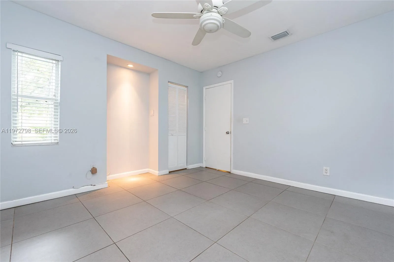 330 NE 86 St, El Portal, FL 33138 photo 8
