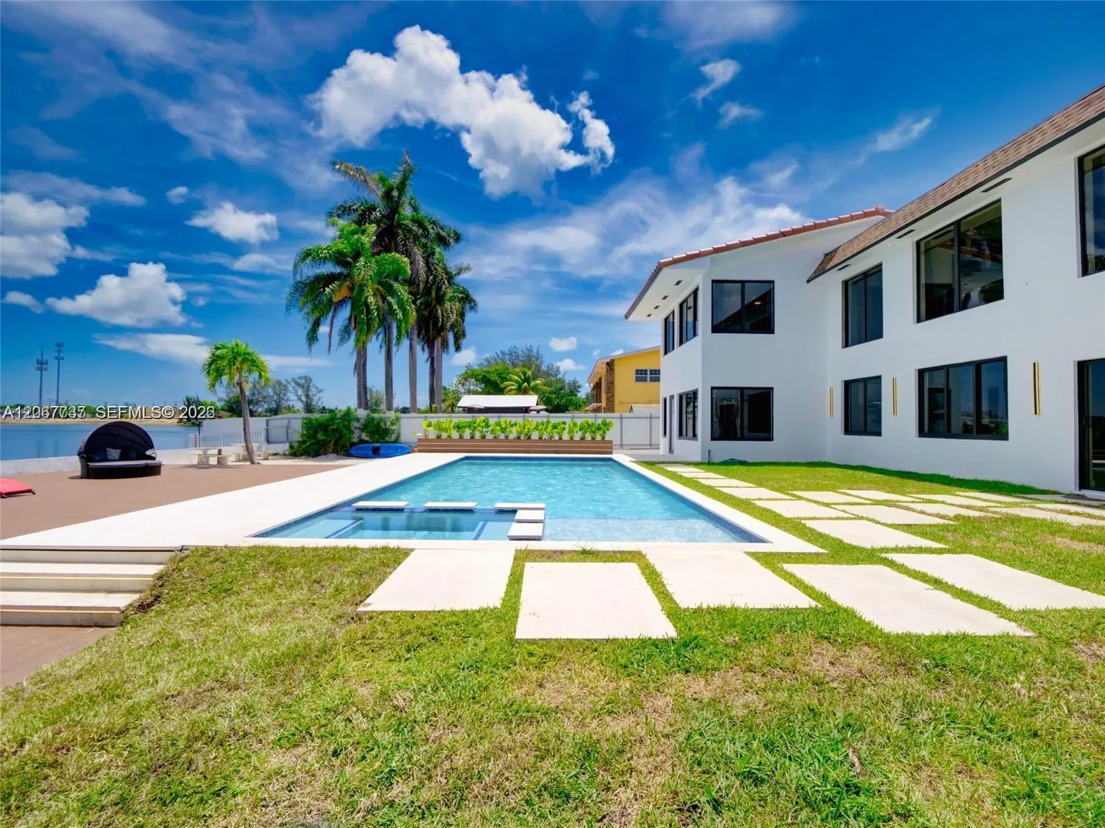 1861 NW 115th St, Miami, FL 33167 photo 4