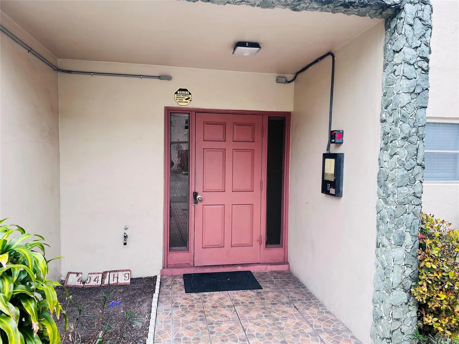 4046 NW 19th Street # 203, Lauderhill, FL 33313