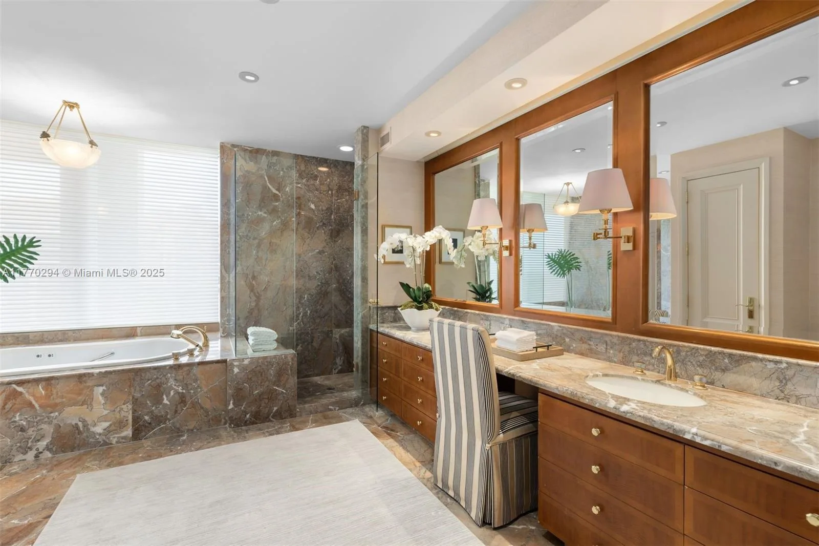 10 Edgewater Dr # 16K, Coral Gables, FL 33133 photo 8