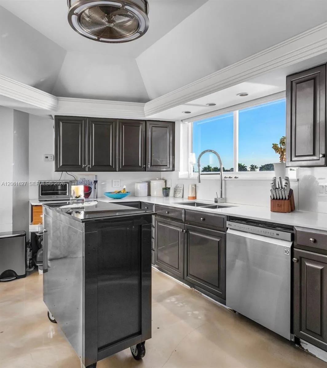 333 Sunset Dr # 108, Fort Lauderdale, FL 33301 photo 8