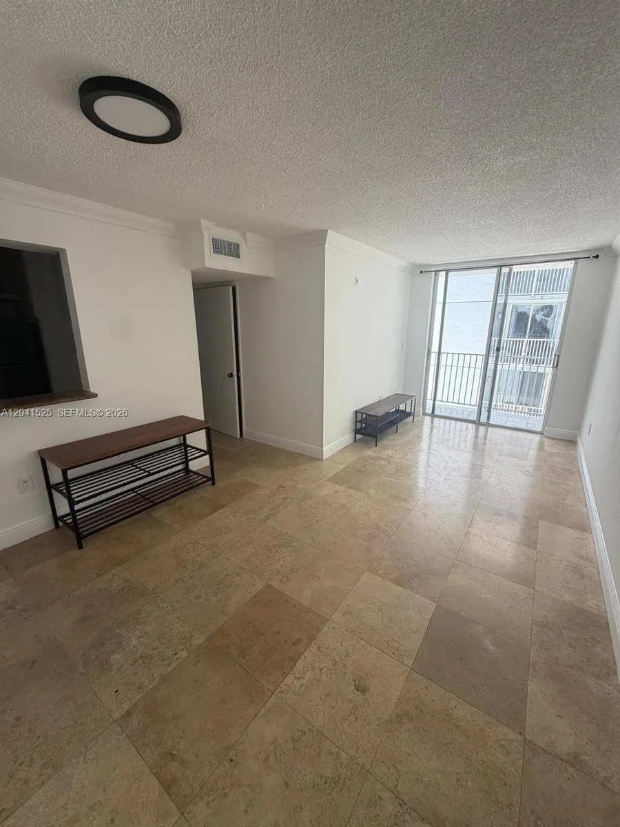 126 SW 17th Rd # 301, Miami, FL 33129 photo 3