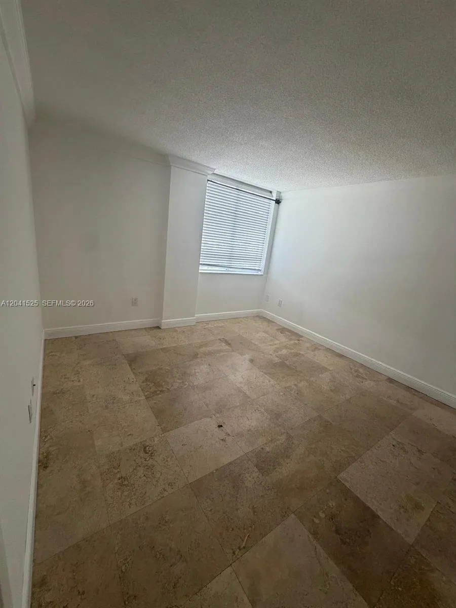 126 SW 17th Rd # 301, Miami, FL 33129 photo 6