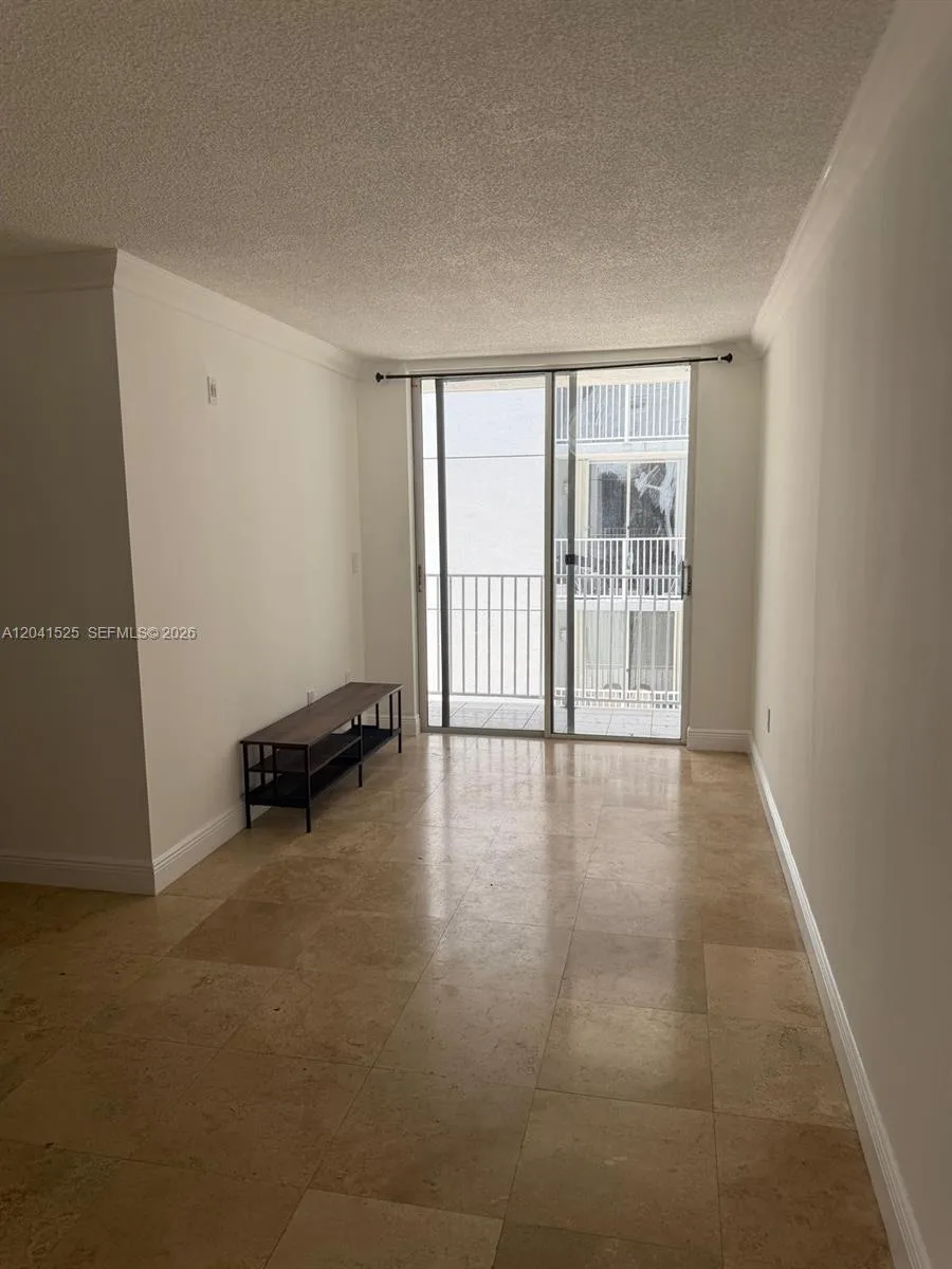 126 SW 17th Rd # 301, Miami, FL 33129 photo 8