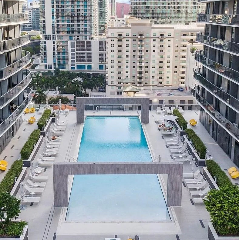 55 SW 9th St # 3802, Miami, FL 33130 photo 13