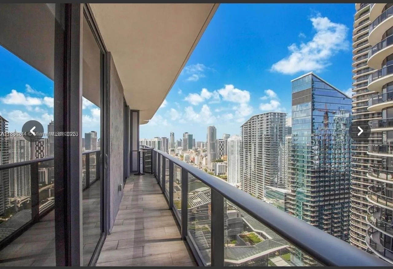 55 SW 9th St # 3802, Miami, FL 33130 photo 9