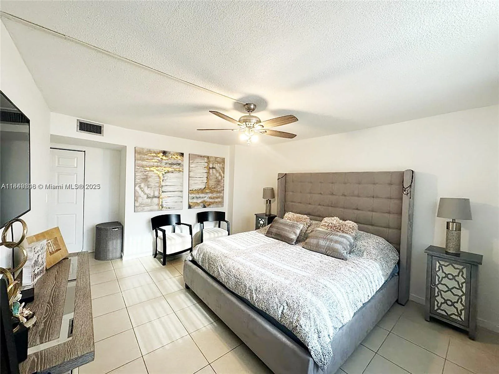 2750 NE 183rd St # 1404, Aventura, FL 33160 photo 4