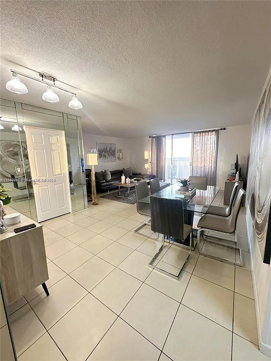 2750 NE 183rd St # 1404, Aventura, FL 33160 photo 5