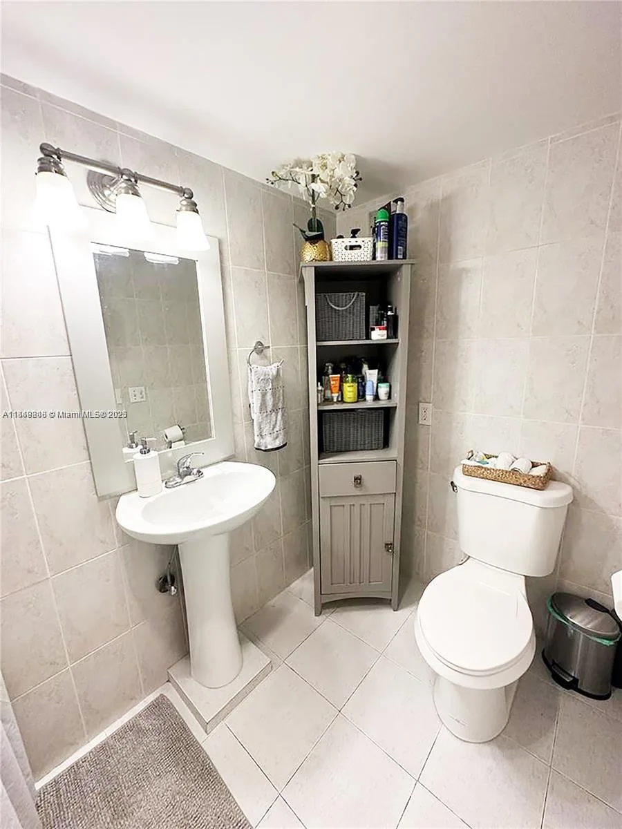 2750 NE 183rd St # 1404, Aventura, FL 33160 photo 9