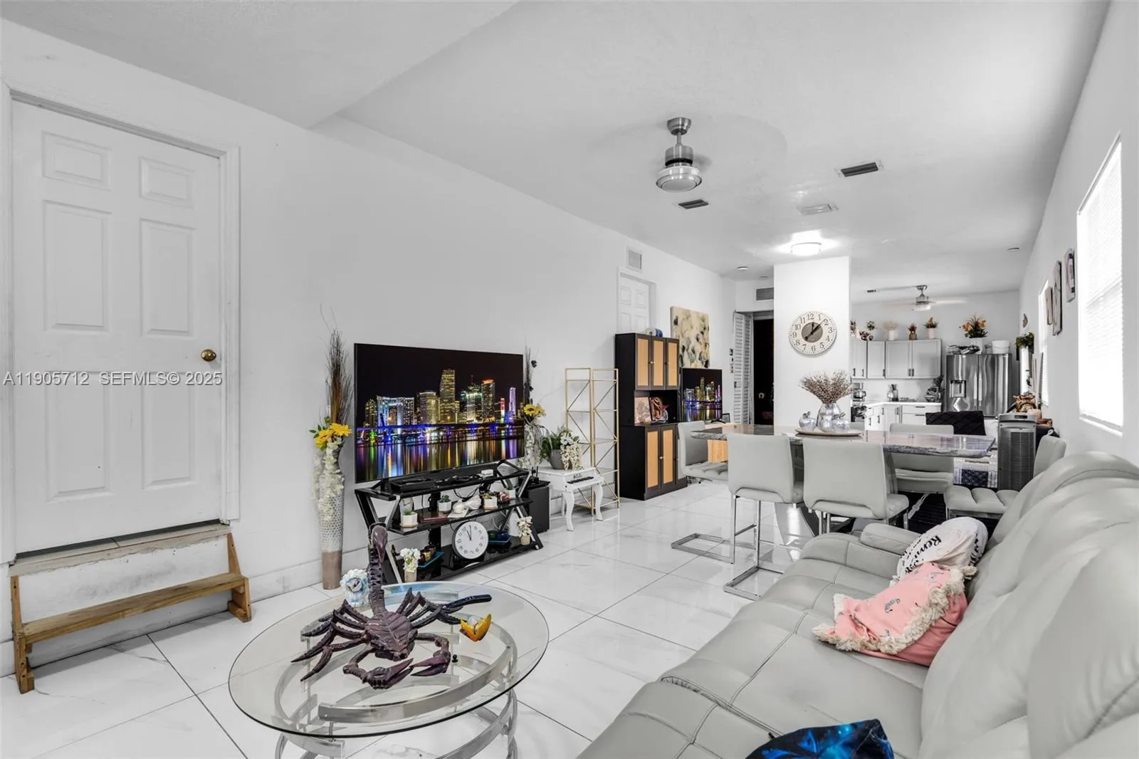 3166 NW 102nd St, Miami, FL 33147 photo 2