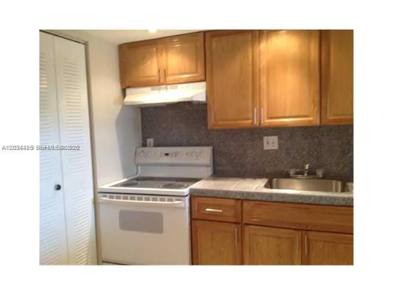 2903 N Miami Beach Blvd # 505, North Miami Beach, FL 33160