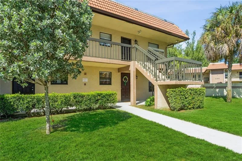 21915 Lake Forest Circle # 106, Boca Raton, FL 33433