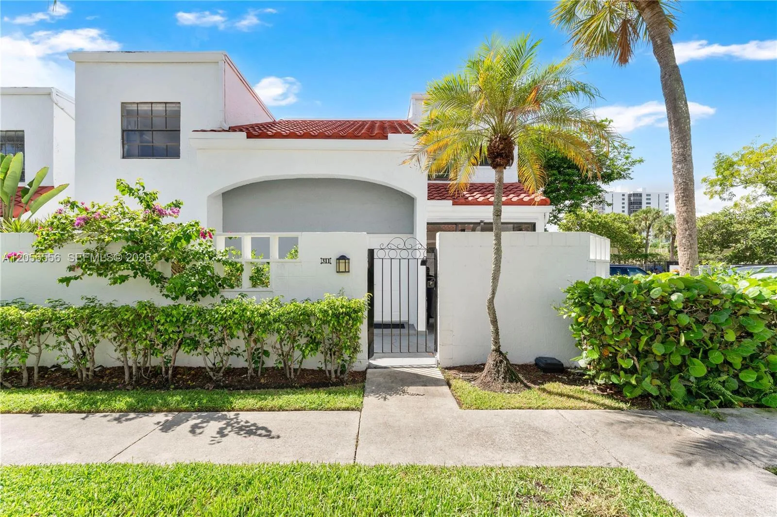 20903 Leeward Ct # 311-1, Aventura, FL 33180