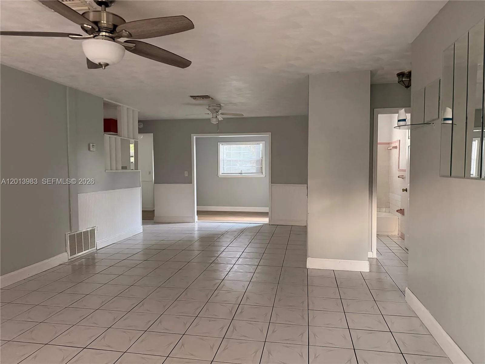 371 SW 67th Ter, Pembroke Pines, FL 33023 photo 2