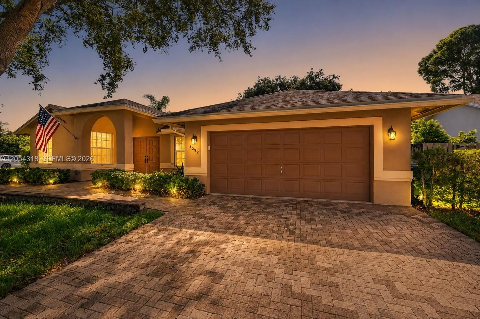 4252 SW 78th Dr, Davie, FL 33328