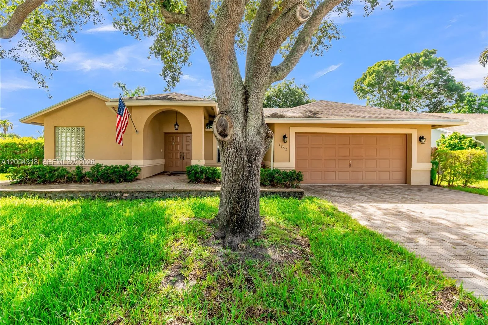 4252 SW 78th Dr, Davie, FL 33328 photo 4