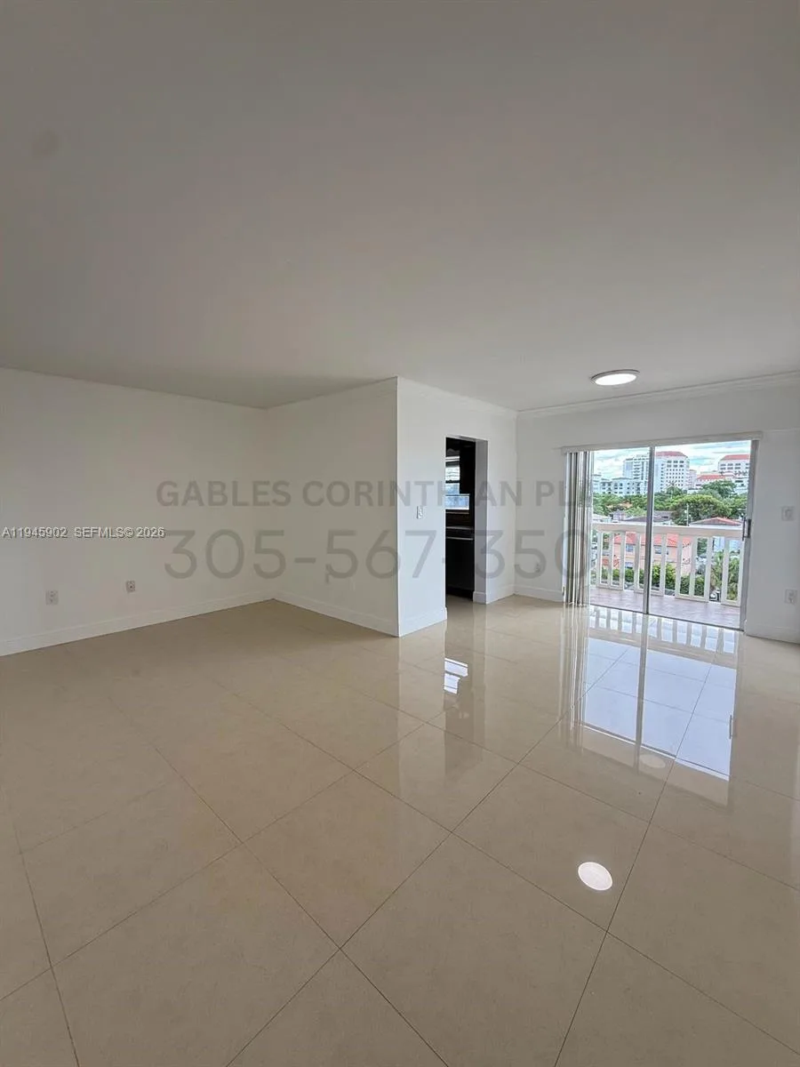 Gables Corinthian Plaza – photo 17