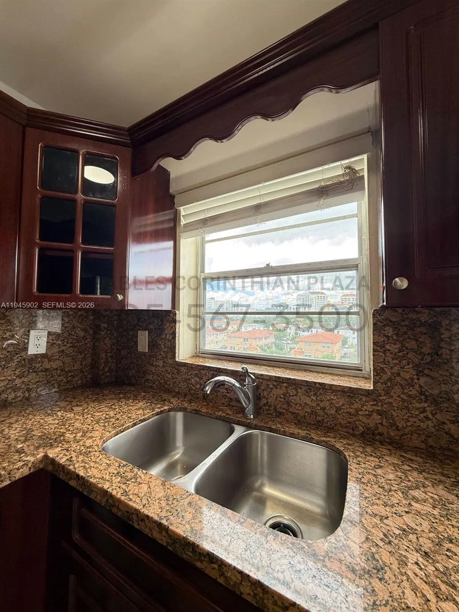 Gables Corinthian Plaza – photo 20