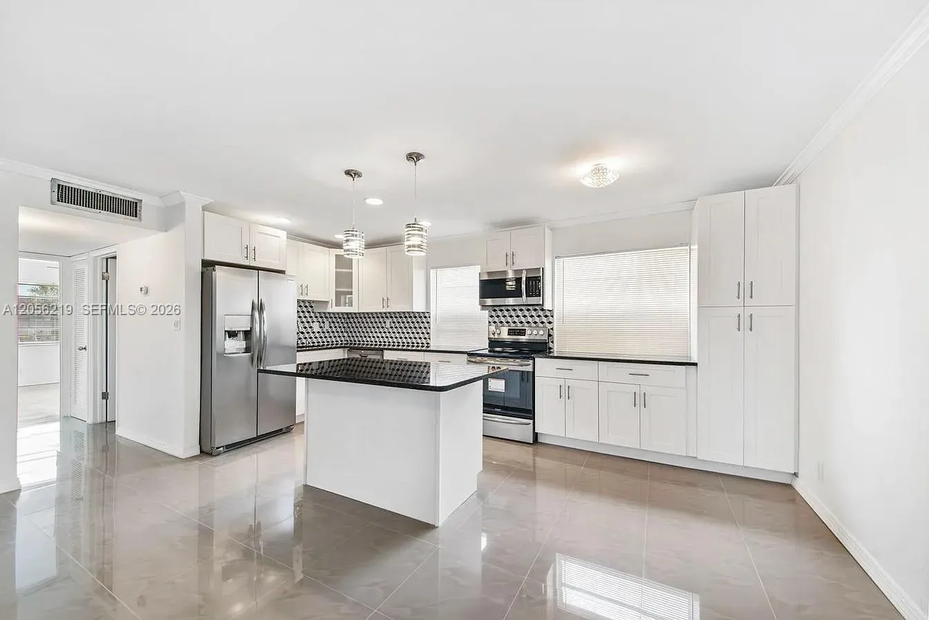 899 S Normandy # 899, Delray Beach, FL 33484 photo 4