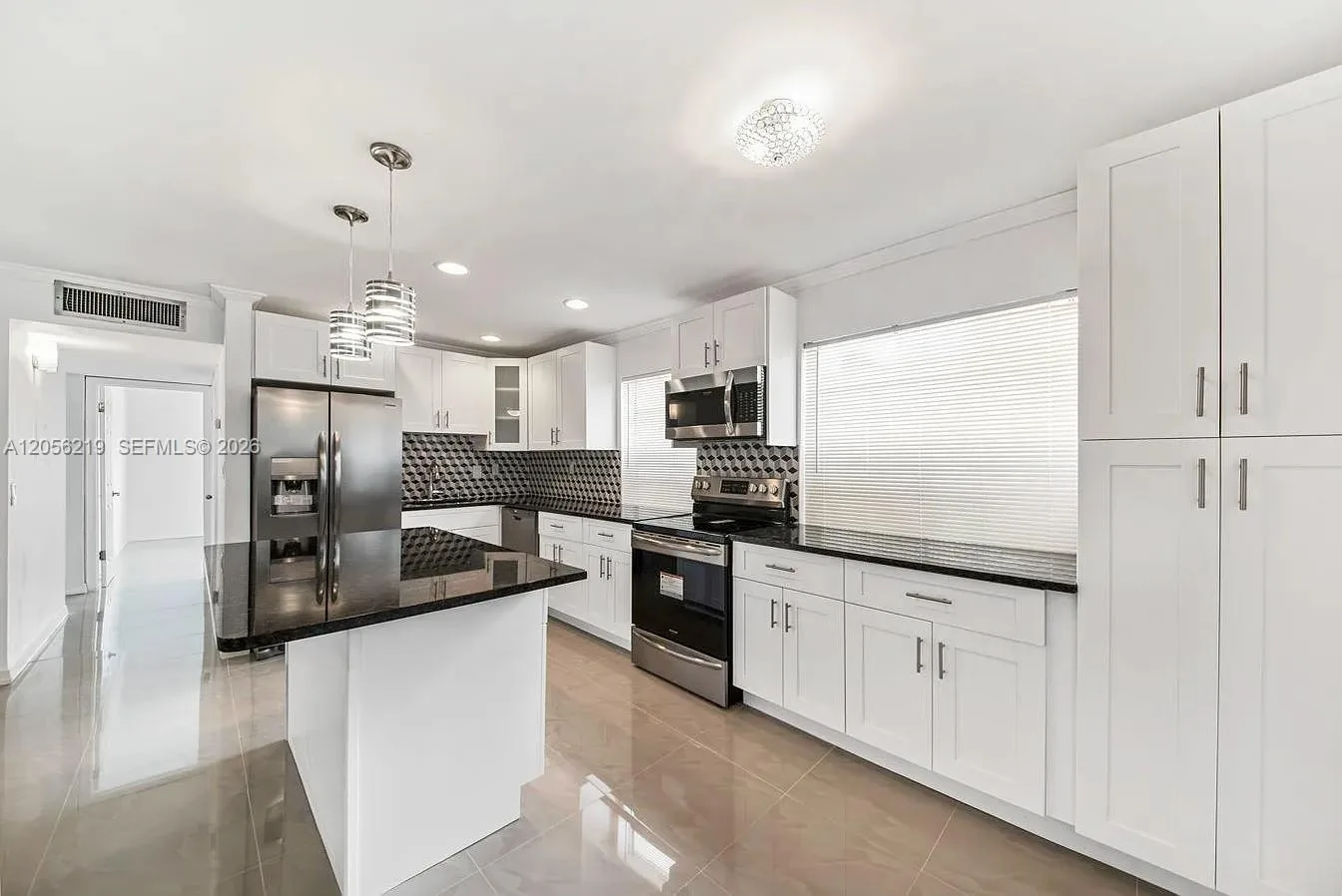 899 S Normandy # 899, Delray Beach, FL 33484 photo 5