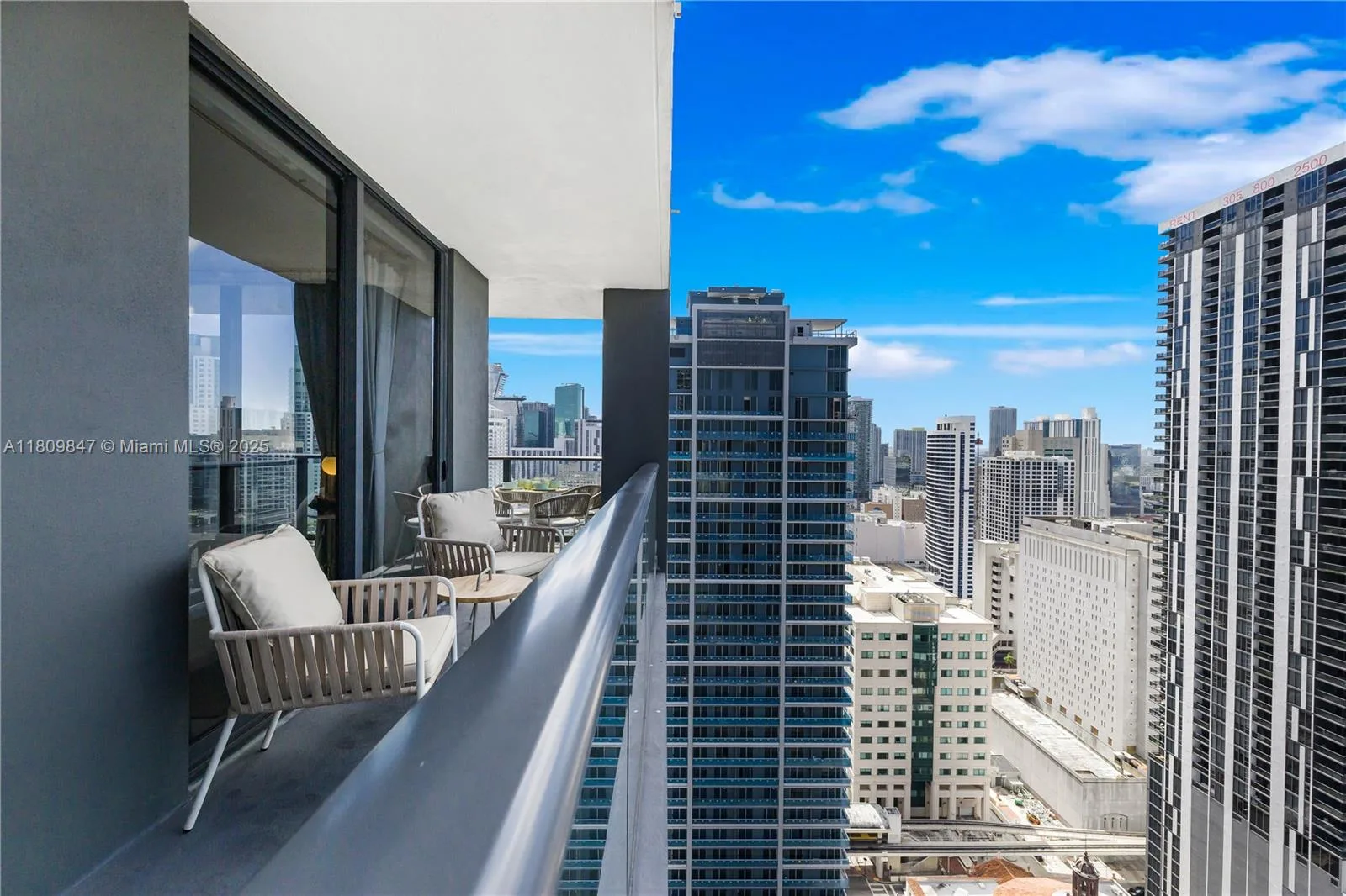 159 NE 6th St # 3005, Miami, FL 33132 photo 10