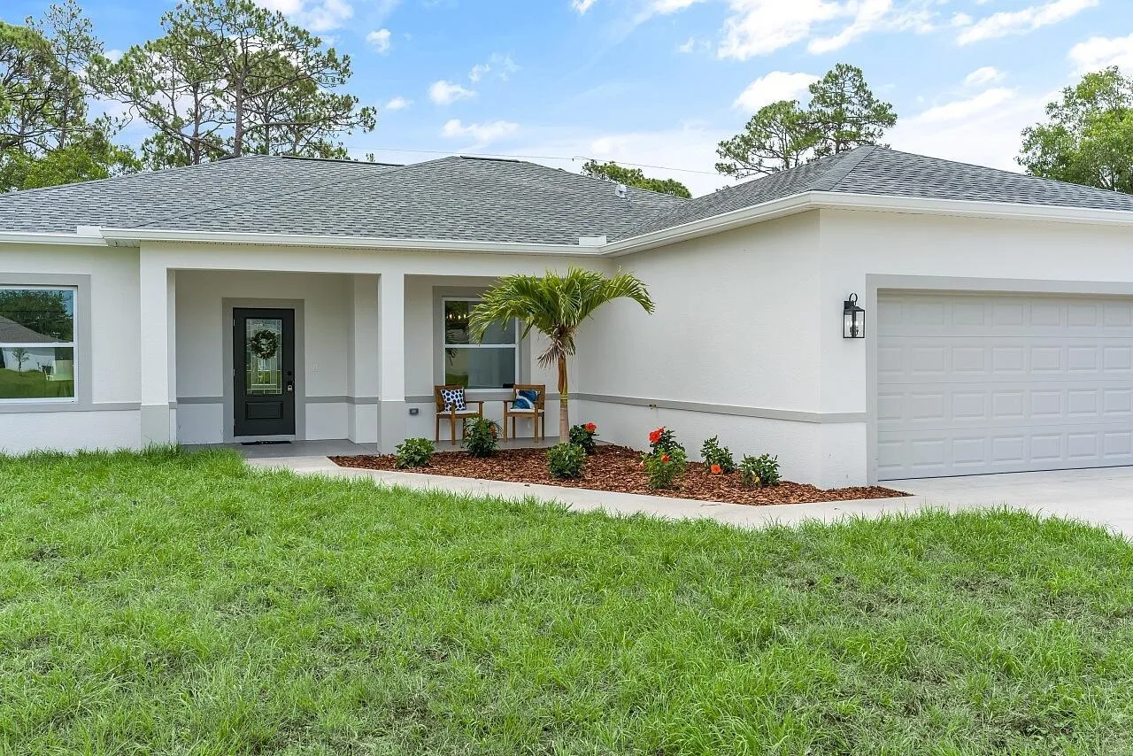 8216 104th Court, Vero Beach, FL 32967 photo 3