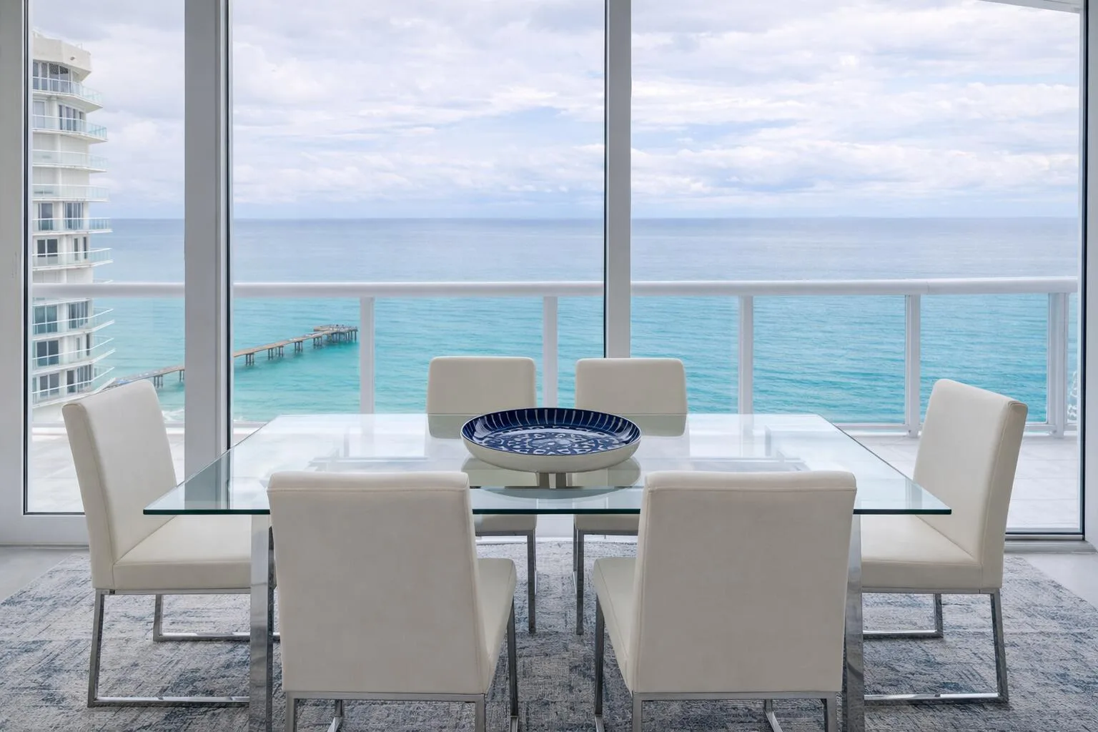 16425 Collins Avenue # 2514, Sunny Isles Beach, FL 33160