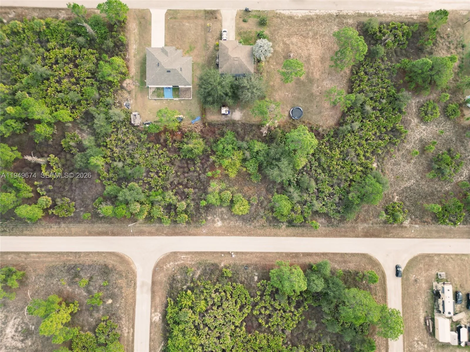 549 BEACH AVE S, Lehigh Acres, FL 33974 photo 3